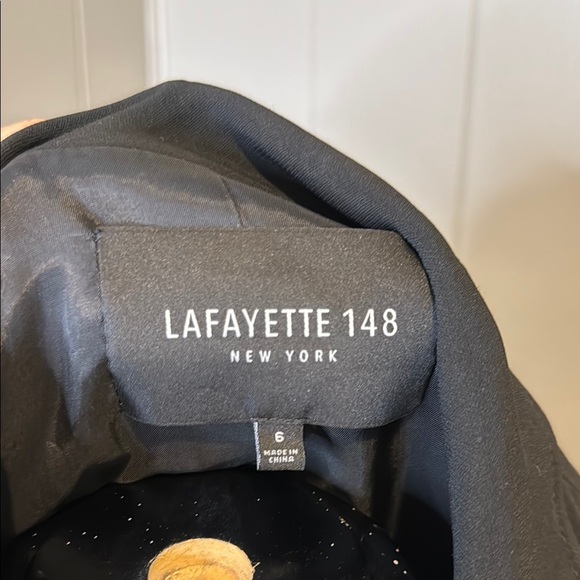 Lafayette 148 New York 6 Black Blazer with Notched Lapel and Textured Fabric - Picture 2 of 5